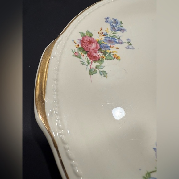 Taylor Smith TST Vintage Floral Cake Plate Roses & Gold Trim Made In USA Round - Picture 3 of 7